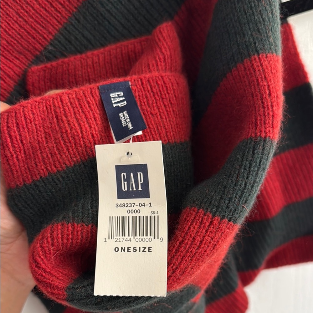 GAP Red and Black Striped Scarf